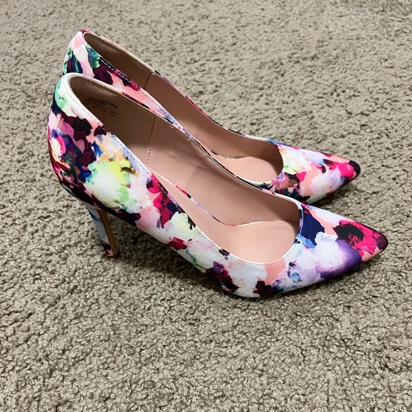 Shoes - Floral heels